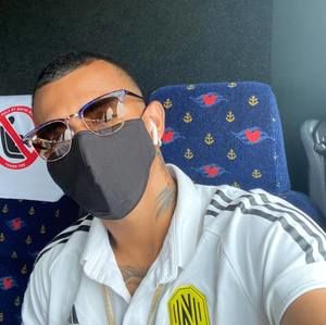 Meet your Posher, Leal